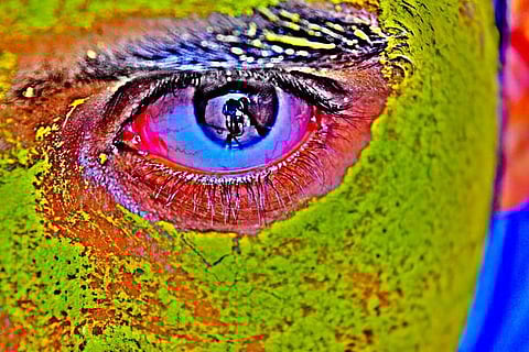 பேசும் படம்: ‘குளோசப் கவிதைகள்’