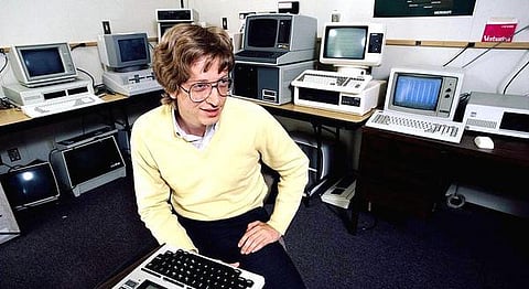 வெல்லுவதோ இளமை 01: கேட்ஸ் திறந்த ‘புதிய ஜன்னல்’