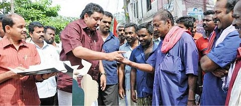 ‘நோக்கு கூலி’ முறை ரத்து: கேரள அரசு உத்தரவு