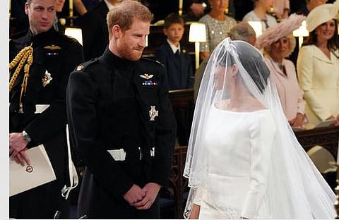 கோலாகலமாக நடந்து முடிந்தது இளவரசர் ஹாரி -மெகன் திருமணம்