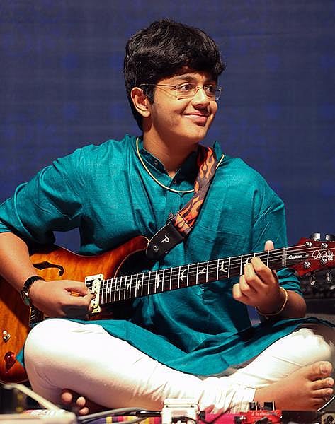 வீணையான கிடார்!