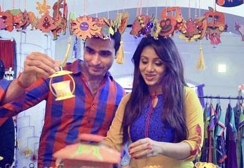 இயக்குநரின் குரல்: புதையலோடு தமிழையும் தேடும் படை! - ‘ழகரம்’ க்ரிஷ்