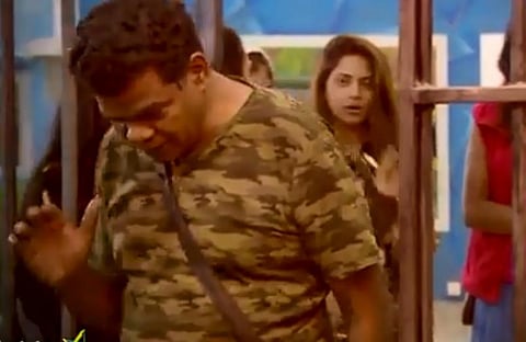 பிக் பாஸ் 2: சிறையில் அடைக்கப்படும் பொன்னம்பலத்துக்கு நெட்டிசன்கள் ஆதரவு