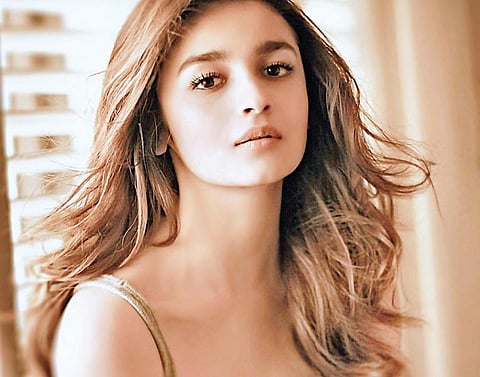 மும்பை கேட்: முன்னணியில் ஆலியா!