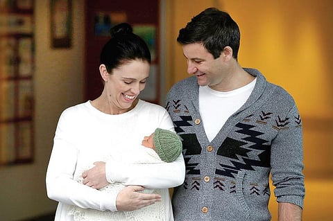 பக்கத்து வீடு: மக்களின் பிரதமர்