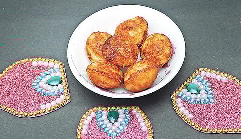 பதின் பருவக் குழந்தைகளுக்கு ஏற்ற உணவு: கருப்பட்டிப் பணியாரம்