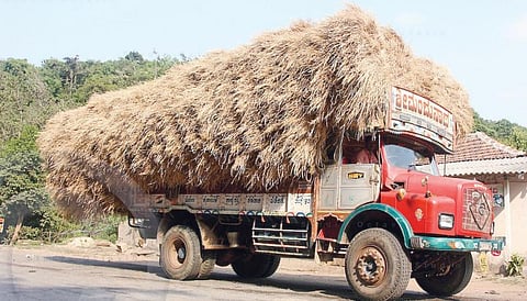 வர்த்தக வாகனங்களுக்கு 20 ஆண்டுகள் மட்டுமே அனுமதி