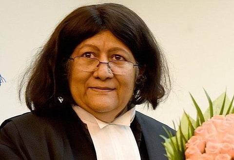 உயர் நீதிமன்ற வளாகத்தில் பிரிவு உபச்சார விழா: எனது பணி டெல்லியில் இருந்தாலும் இதயம் தமிழகத்தில்தான் இருக்கும் - தலைமை நீதிபதி இந்திரா பானர்ஜி உருக்கம்