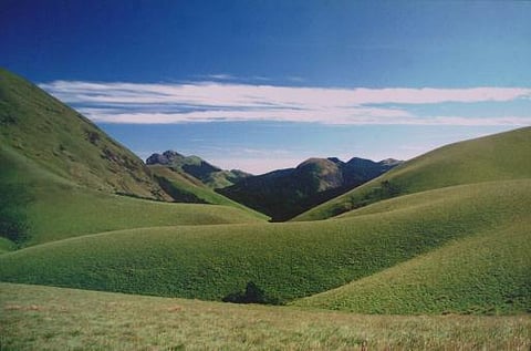 மேற்குத் தொடர்ச்சி மலையின் சூழலியல் பாதிப்புகளைக் களைய வேண்டும்!