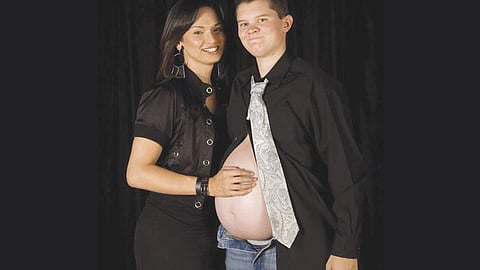 வண்ணங்கள் ஏழு 20: உலகின் முதல் ஆண் கர்ப்பிணி