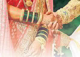 முதல் மனைவியிடம் விவாகரத்து பெற்றுவிட்டதாகக் கூறி மற்றொரு பெண்ணை ஏமாற்றித் திருமணம்:தலைமைக் காவலர் மீது வழக்குப் பதிவு