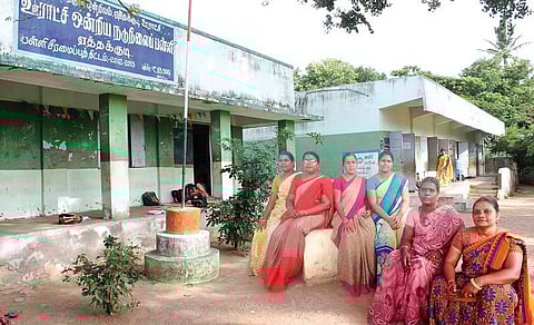 முகம் நூறு: முன்னுதாரண ஆசிரியர்கள் முன்னேறும் மாணவர்கள்