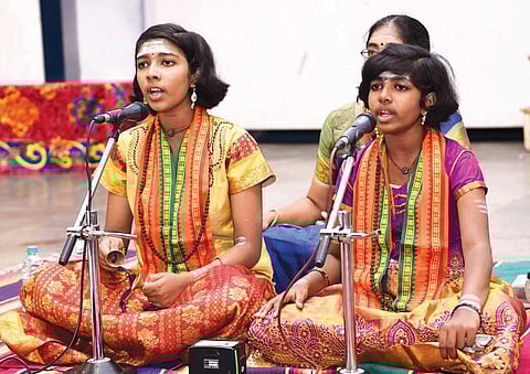 திருமுறை இன்னிசையில் திளைக்கும் வாரியாரின் கொள்ளுப் பேத்திகள்…