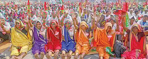 அலசல்: விவசாயிகளுக்கு மவுனம் தான் பதிலா?