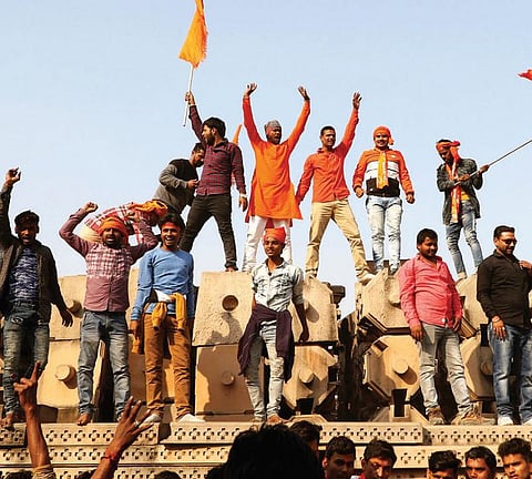 இணைய களம்: தேர்தல் கணக்குகளைப் பிரதானமாக்கி நடக்கும் விவாதங்கள் ஒழியட்டும்