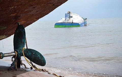 காது கொடுத்தமைக்கு நன்றி!