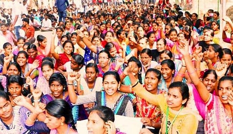 பெண்களுக்கான பிரச்சினைகளுக்கு அவசர உதவி எண் 181-ஐ அழைக்கலாம்: மாநில மகளிர் ஆணையம்