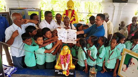 கஜா புயலால் சேதமடைந்த பாரதியாரின் நினைவு மண்டபத்தை, அரசே சீரமைத்துத் தர வேண்டும்: மேல நாகையில் பாரதி ஆர்வலர்கள் கோரிக்கை