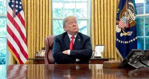 வெள்ளை மாளிகையில் தனிமையில் இருக்கிறேன்: அதிபர் ட்ரம்ப் கவலை: ஷட்டவுன் 3-வது நாளாக நீடிப்பு