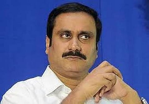 கஜா புயல் பாதிப்பு; குரூப்-2 முதன்மைத் தேர்வை முன்கூட்டியே நடத்தக்கூடாது: அன்புமணி