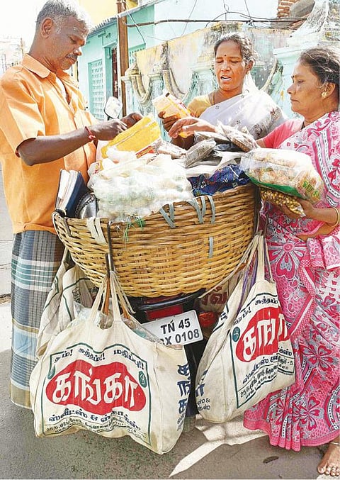 நம்பிக்கையை விதைக்கும் ‘பருப்புக்காரர்கள்’- ‘பண்டமாற்று முறை’ காலத்தில் தொடங்கி ‘ஆன்லைன்’ யுகத்திலும் தொடர்கிறது