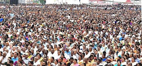 சபரிமலை போராட்டம்: கேரளாவில் நடந்த பிரமாண்ட ஐயப்ப பக்த சங்கமம்