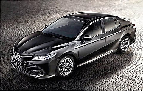 டொயோட்டா கேம்ரி ஹைபிரிட் கார்!