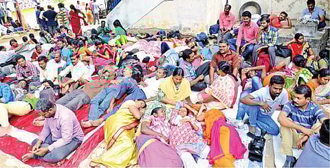 பணியில் சேர ஆசிரியர்கள் என்ன செய்ய வேண்டும்? - பள்ளிக்கல்வி இயக்குநர் விளக்கம்