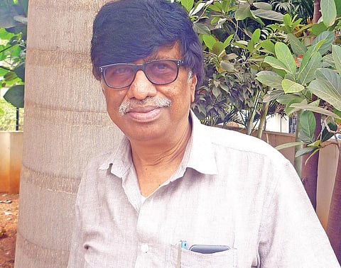 மொழியைக் கடக்கும் எழுத்து! - எதிர்ப்பில் நகரும் எழுத்தாளர் `க.வை.’