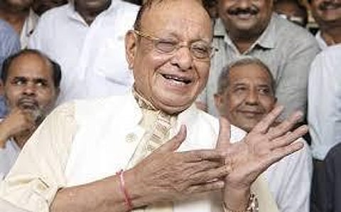 பவார் கட்சியில் இணைந்தார் வகேலா