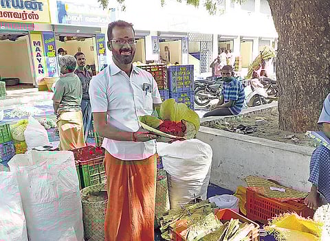 தாமரை இலையில் இறைச்சி!