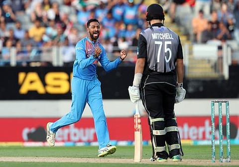 ‘உஷ் கண்டுக்காதீங்க’ தருணம்? நியூஸி. வீரர் டேரில் மிட்செலுக்கு மோசமான தீர்ப்பு... : ஹர்ஷா போக்ளே, ஆகாஷ் சோப்ரா உள்ளிட்டோர் கடும் விமர்சனம்