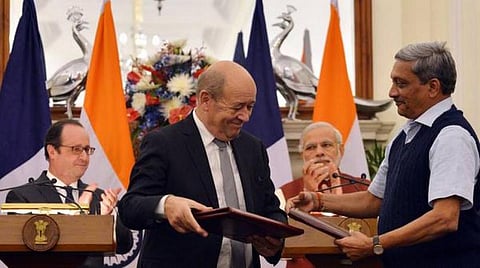 ரஃபேல் போர் விமான பேச்சுவார்த்தைகளை வலிமையற்றதாக்கிய பிரதமர் அலுவலகம்: உறுதியான எதிர்ப்பைத் தெரிவித்த பாதுகாப்பு அமைச்சகம்