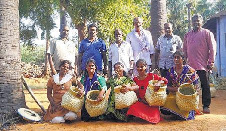 பனையோலைக் குடுவைப் பயிற்சி