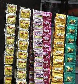 5 டன் குட்கா கடத்தி வந்த 2 பேர் கைது