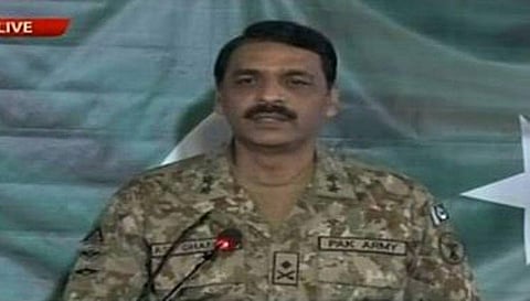 தாக்குதலை தாக்குப்பிடிக்க முடியாமல் தப்பி ஓடிய இந்திய விமானங்கள்: பாக். ராணுவ தளபதி கிண்டல் ட்வீட்