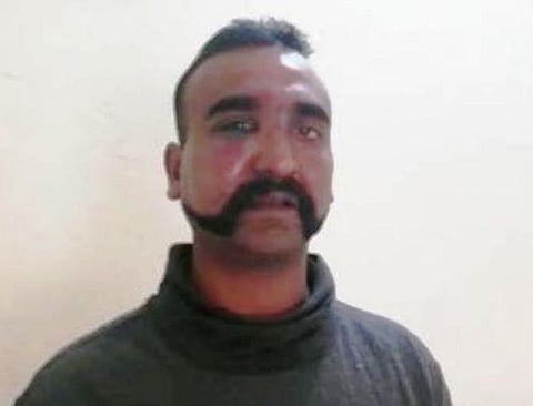 கார்கில் போரில் பாகிஸ்தானிடம் சிக்கிய இந்திய விமானப்படை வீரர் நச்சிகேட்டாவை நினைவுபடுத்தும் அபிநந்தன்: 1999-ல் நடந்தது என்ன?