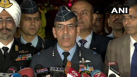 தவறான தகவலைப் பரப்பும் பாகிஸ்தான்; எந்த சவாலையும் எதிர்கொள்ளத் தயார்: முப்படைத் தளபதிகள் கூட்டாக அறிவிப்பு