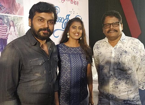 செல்ஃபி விஷயம் வைரலுக்காகச் செய்தது: நடிகை கஸ்தூரி