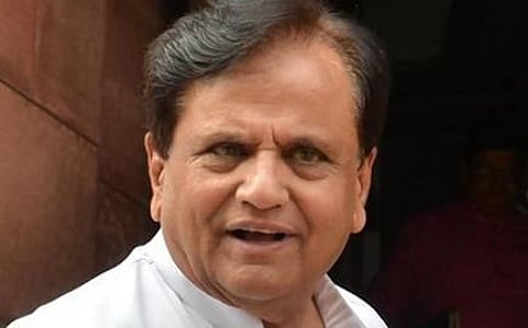 தாமதமாகும் தேர்தல் தேதி; மோடி அரசு திட்டங்களை அறிவிக்கும் வரை காத்திருக்கும் தேர்தல் ஆணையம்: காங்கிரஸ் கடும் சாடல்