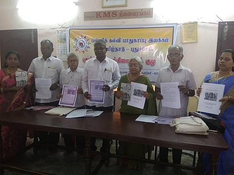 வாக்கு கேட்டு வருபவர்களிடம் கல்வியை இலவசமாக தர வலியுறுத்துங்கள்: கல்வியாளர் வசந்திதேவி