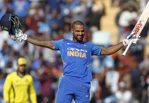 மொஹாலியில் தாண்டவமாடிய தவண்: ஆஸி.க்கு 359 ரன்கள் இலக்கு