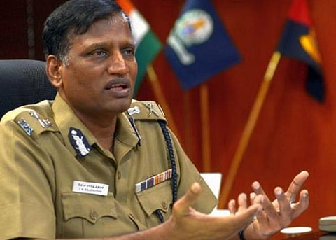 பொள்ளாச்சி பாலியல் வழக்கு: தமிழக டிஜிபிக்கு தேசிய மகளிர் ஆணையம் நோட்டீஸ்