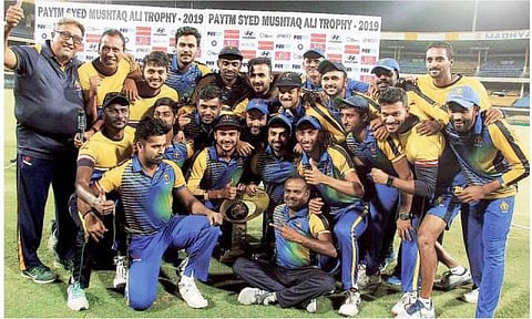 மயங்க் அகர்வால் காட்டடி: முஷ்டாக் அலி கோப்பையை முதல்முறையாக வென்றது கர்நாடகா