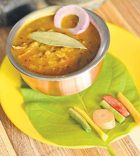 திருமண விருந்து: தான் சாக் (பார்ஸி)