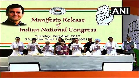 மத்திய அரசு பணியிடங்களில் பெண்களுக்கு 33 சதவீத இடஒதுக்கீடு, மீனவர்களுக்கு தனி அமைச்சகம்: காங். தேர்தல் அறிக்கை