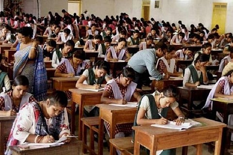 வயிற்று வலியால் போராடிய 10-ம் வகுப்பு மாணவியைக் காப்பாற்றி தேர்வு எழுத வைத்த ராணுவ மருத்துவர்கள்