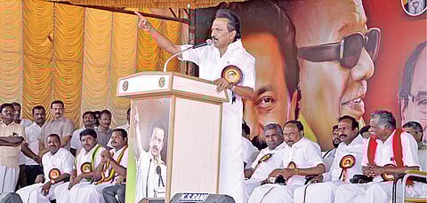 வருமானவரித் துறை மூலம் சோதனை நடத்தி திமுக மீது களங்கம் ஏற்படுத்த திட்டமிட்ட சதி- திருப்பூர் கூட்டத்தில் மு.க.ஸ்டாலின் குற்றச்சாட்டு