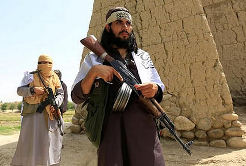 ஆப்கனில் தலிபான்கள் பயங்கர தாக்குதல்: பாதுகாப்புப் படையினர் பலர் பலி