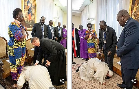 தெற்கு சூடான் தலைவர்களின் காலில் விழுந்த போப் பிரான்சிஸ்: உள்நாட்டுப் போரைத் தடுக்குமாறு வேண்டுகோள்